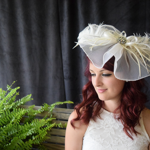 Ivory Statement Fascinator - Picture 2 of 7